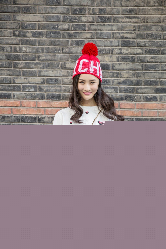 张维娜清新甜美时尚街拍图片(3)