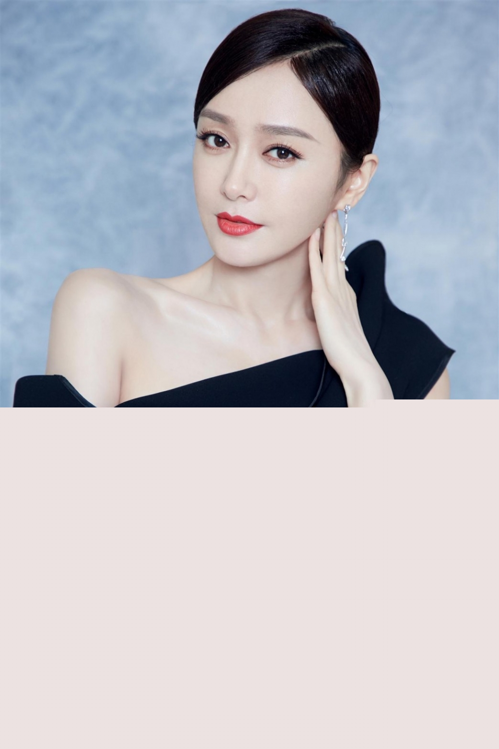 背头美女秦岚优雅气质古典名媛气质白皙美腿写真图片(2)