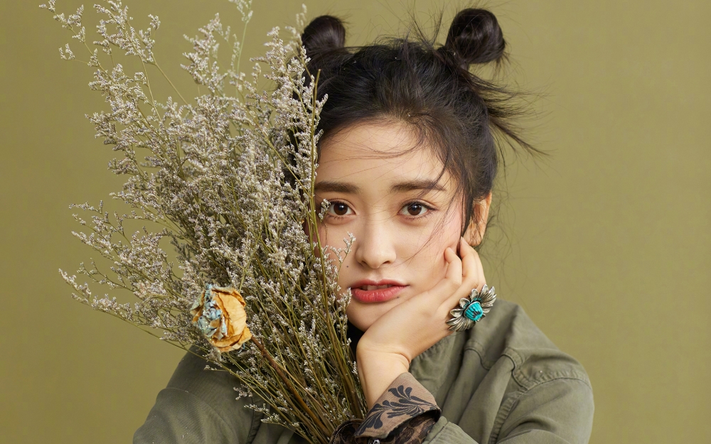 活力灵动美女沈月青春个性不羁造型明星写真图片(3)