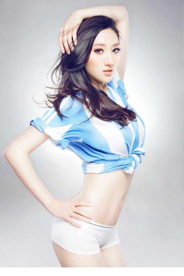 北舞校花张舒媛妖娆身姿高清大片(3)